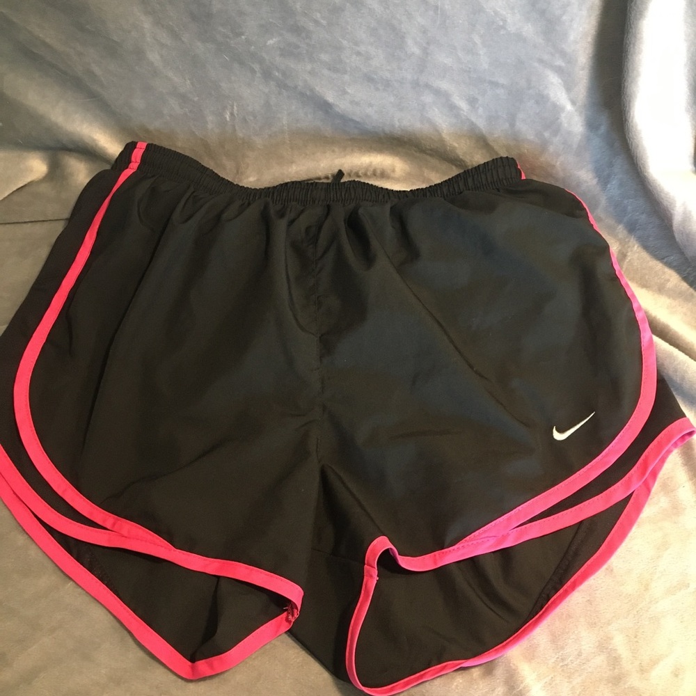 Medium Nike running shorts
